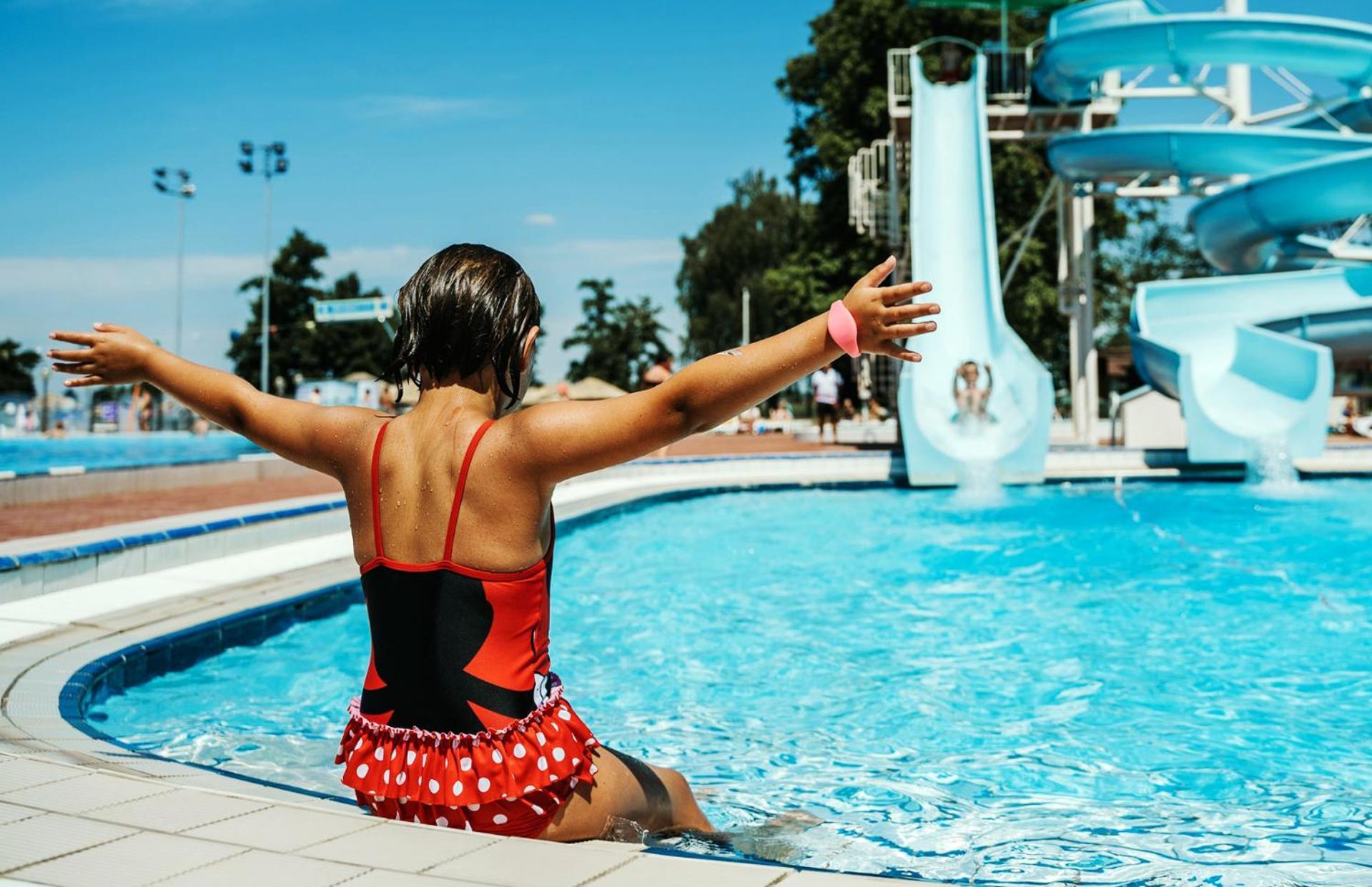Terme Banovci - Mobilne Hiske Med Brajdami Hotel Екстериор снимка